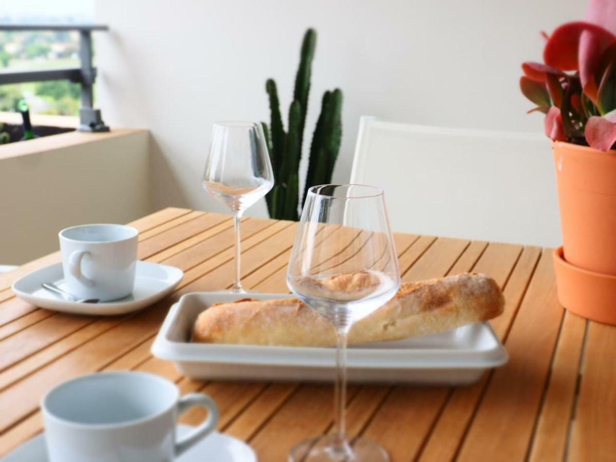 Apartment La : Proche Plages & Vue Superbe Sur Les Iles D'or *